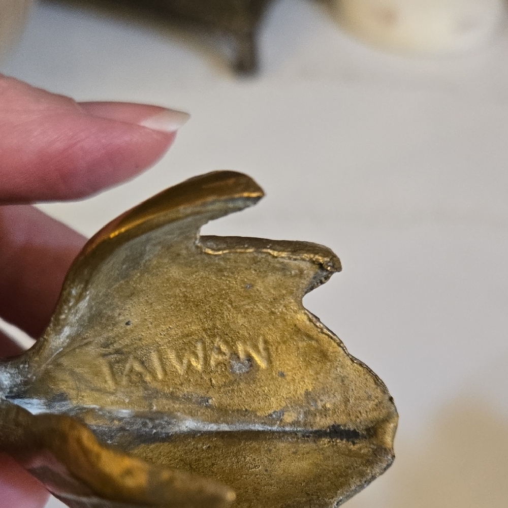 Source Unknown Bronze Fish Decor - Picture 7 of 7